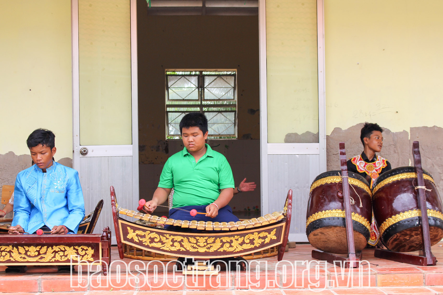 [Media] Hồn dân tộc trong tiếng đàn, điệu múa