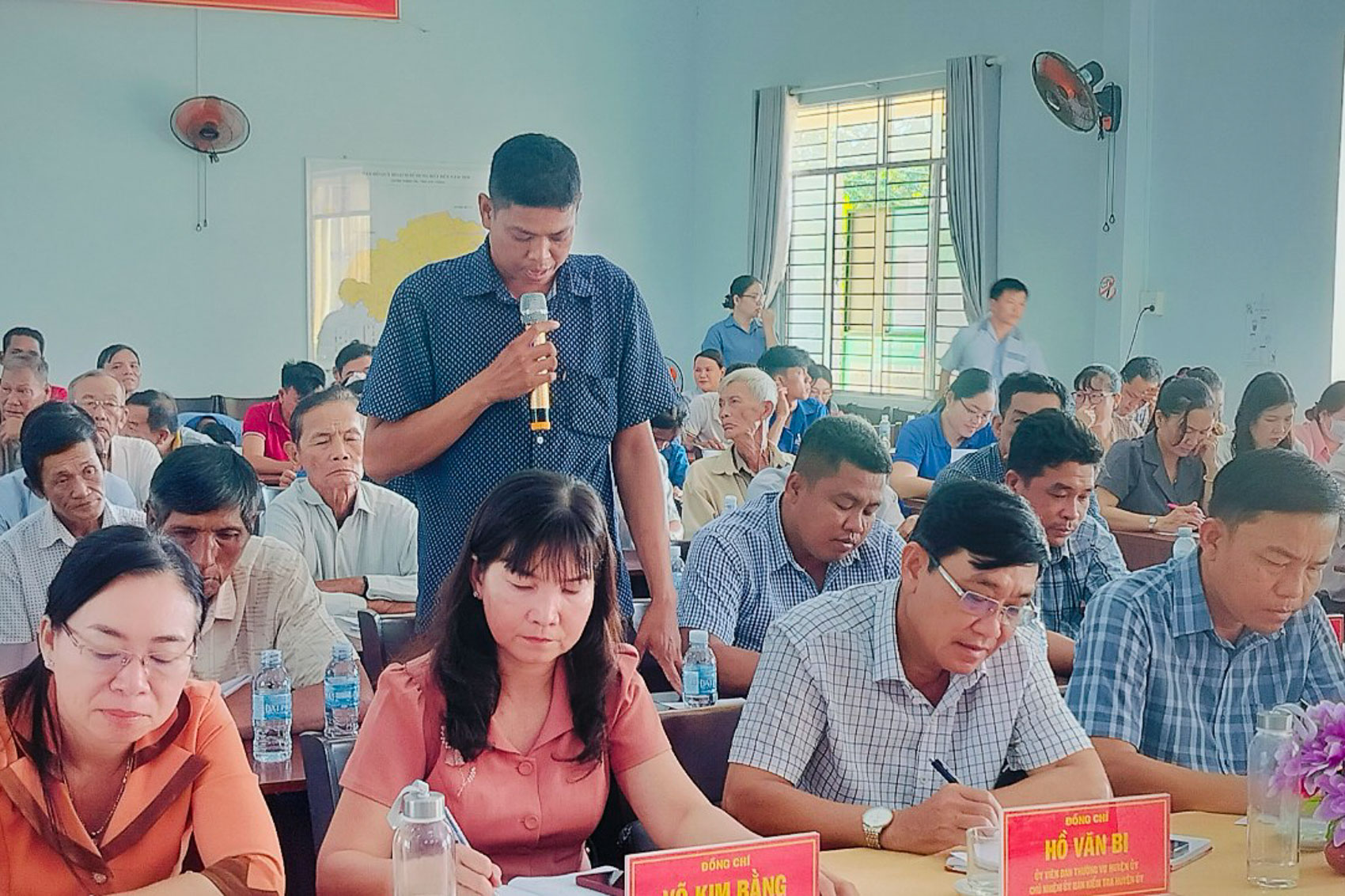 Đối thoại trực tiếp giữa người đứng đầu cấp ủy đảng, chính quyền với nhân dân