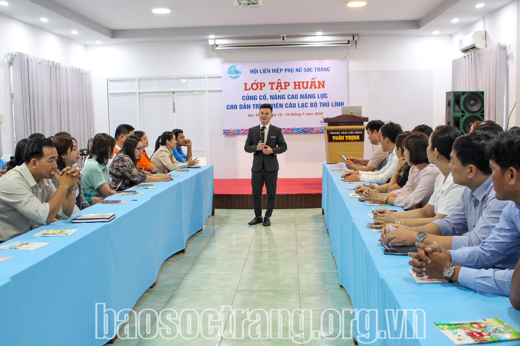 Bồi dưỡng kỹ năng cho 60 dẫn trình viên Câu lạc bộ thủ lĩnh của sự thay đổi