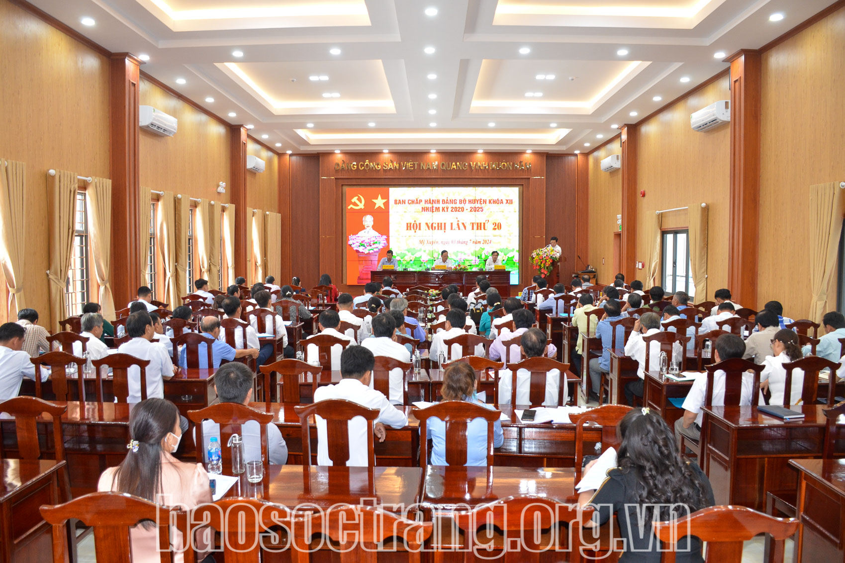 Sơ kết tình hình kinh tế - xã hội, quốc phòng - an ninh, xây dựng hệ thống chính trị 6 tháng đầu năm 2024