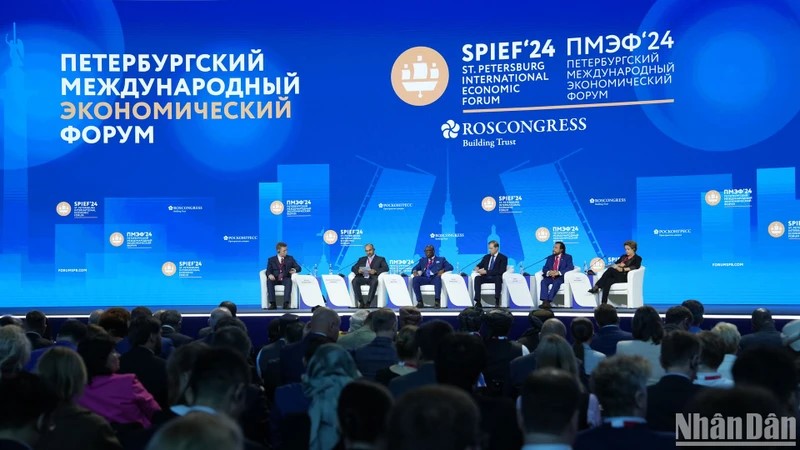 Việt Nam tham dự Diễn đàn Kinh tế Quốc tế Saint Petersburg lần thứ 27
