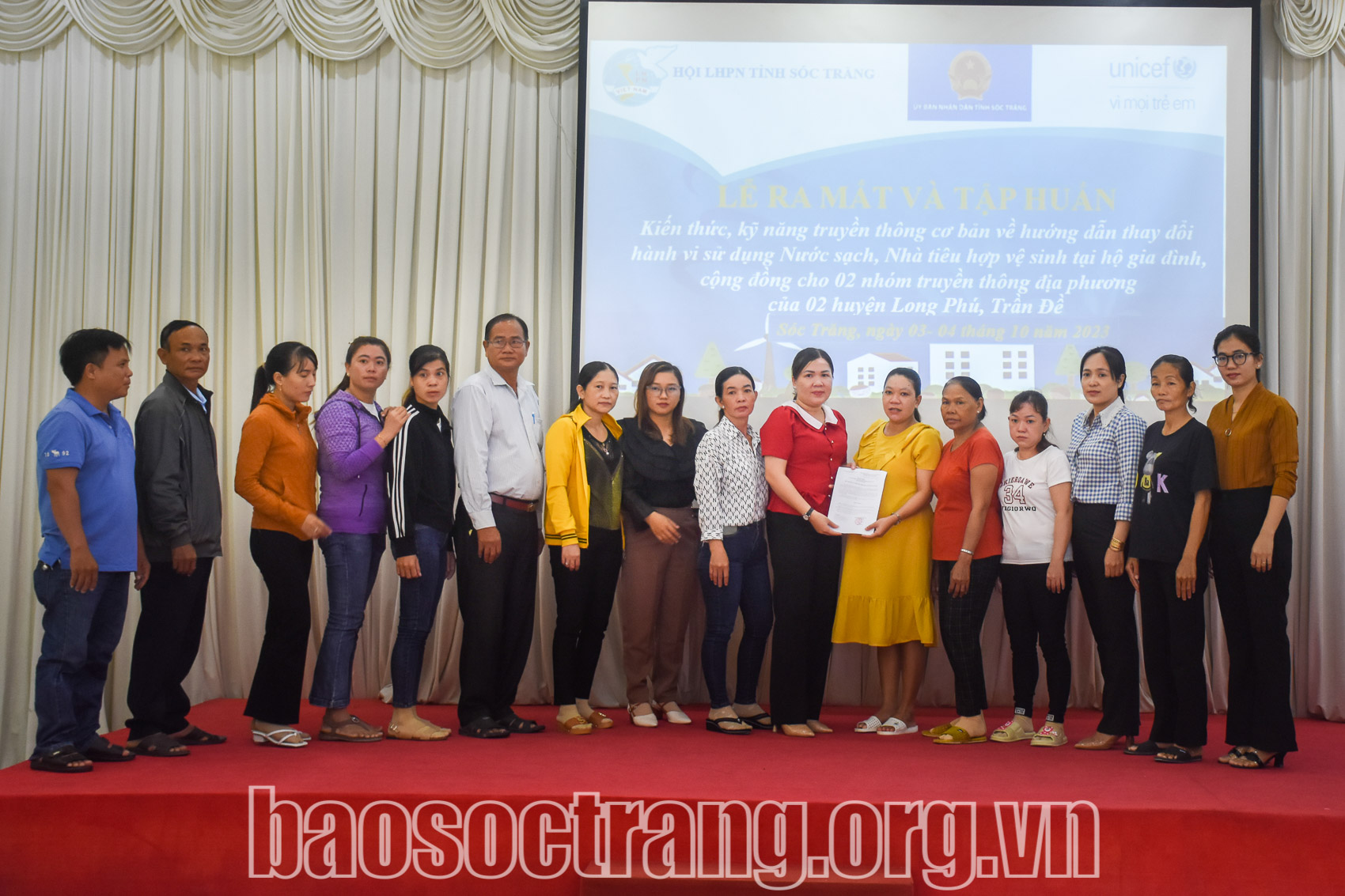 Quan tâm phát triển Đảng trong cán bộ, hội viên phụ nữ