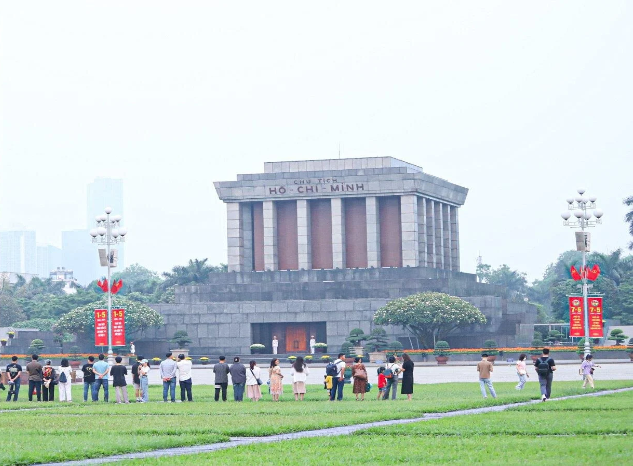 Lễ thượng cờ đặc biệt mừng Chiến thắng 30/4 tại Quảng trường Ba Đình