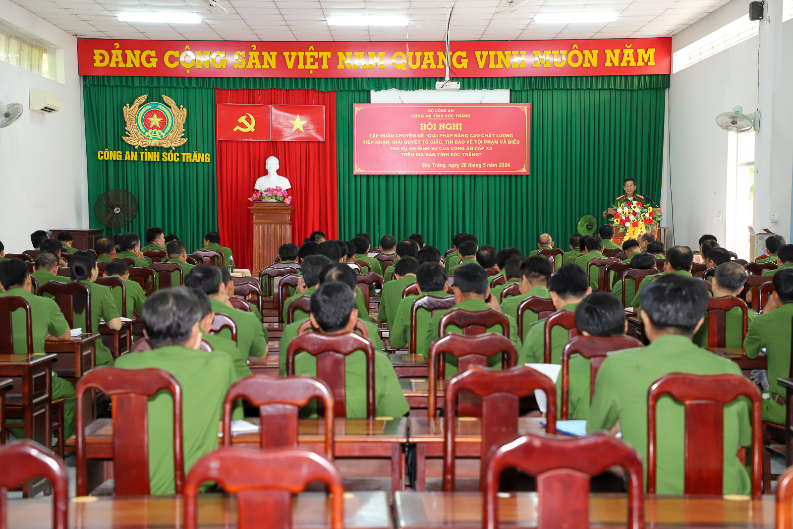 Tập huấn nghiệp vụ công tác tiếp nhận, giải quyết tố giác, tin báo về tội phạm của công an cấp xã