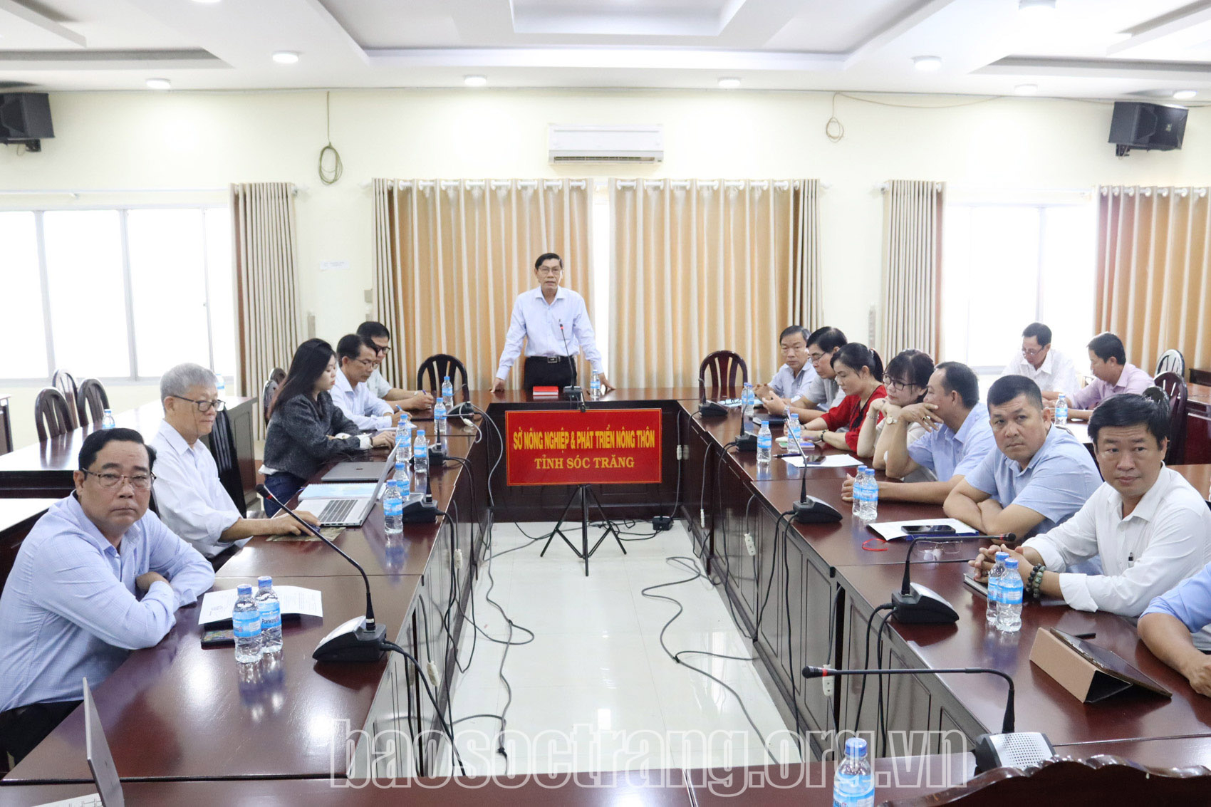 Liên kết tiêu thụ, hỗ trợ thực hiện Đề án 1 triệu hécta lúa chất lượng cao