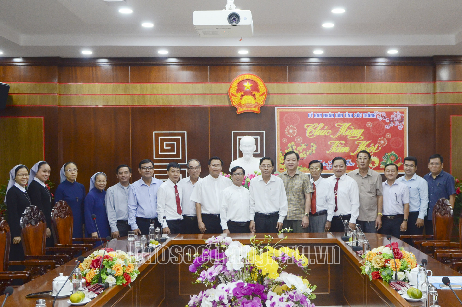 Ủy ban Đoàn kết Công giáo Việt Nam tỉnh và Nhà thờ tỉnh chúc Tết UBND tỉnh