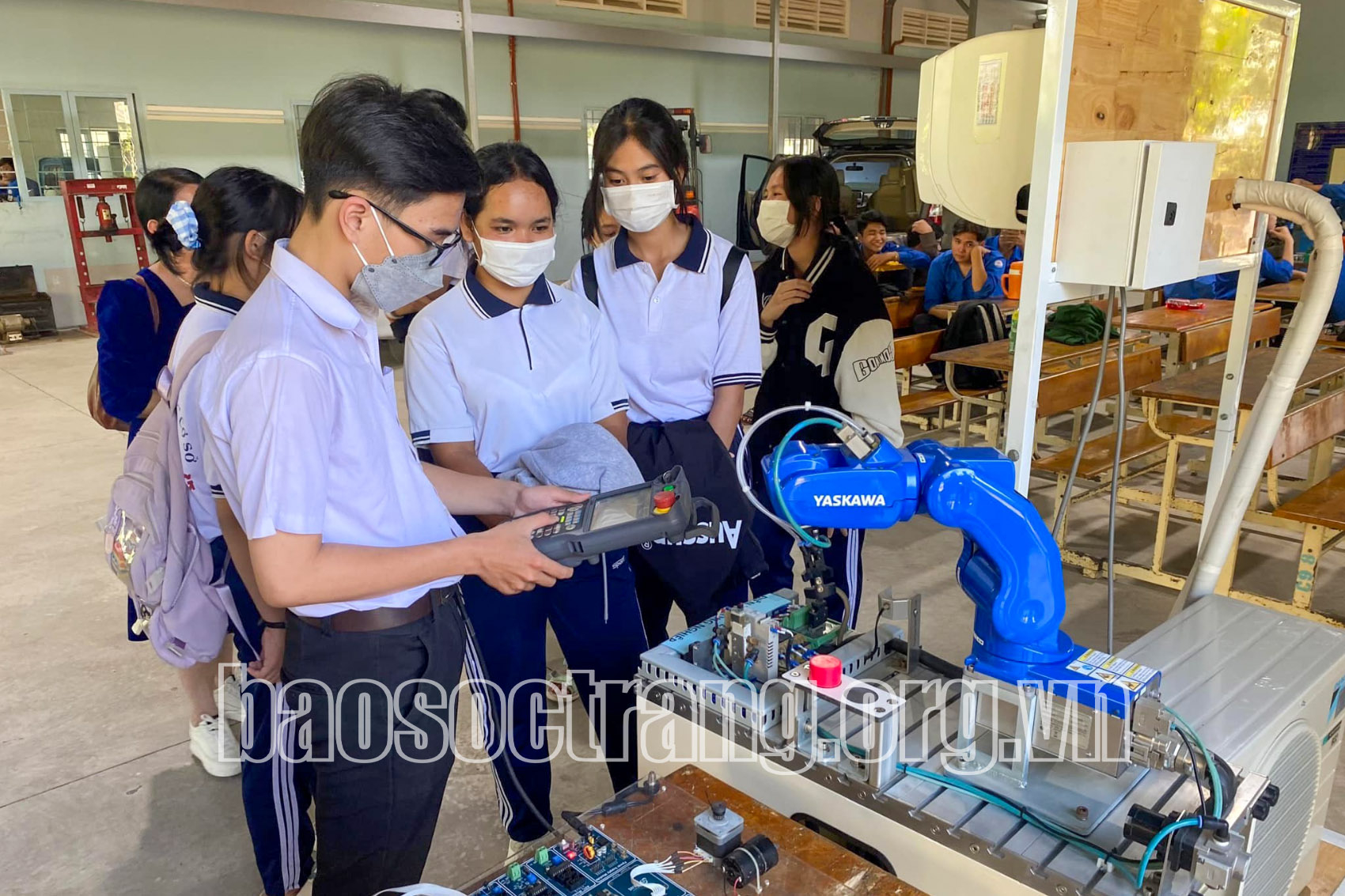 Sôi nổi các hoạt động hướng nghiệp, trải nghiệm mô hình “Một ngày là sinh viên”