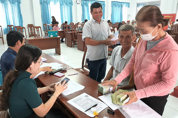 Chi trả tiền bồi thường, hỗ trợ dự án cao tốc cho các hộ dân thành phố Sóc Trăng