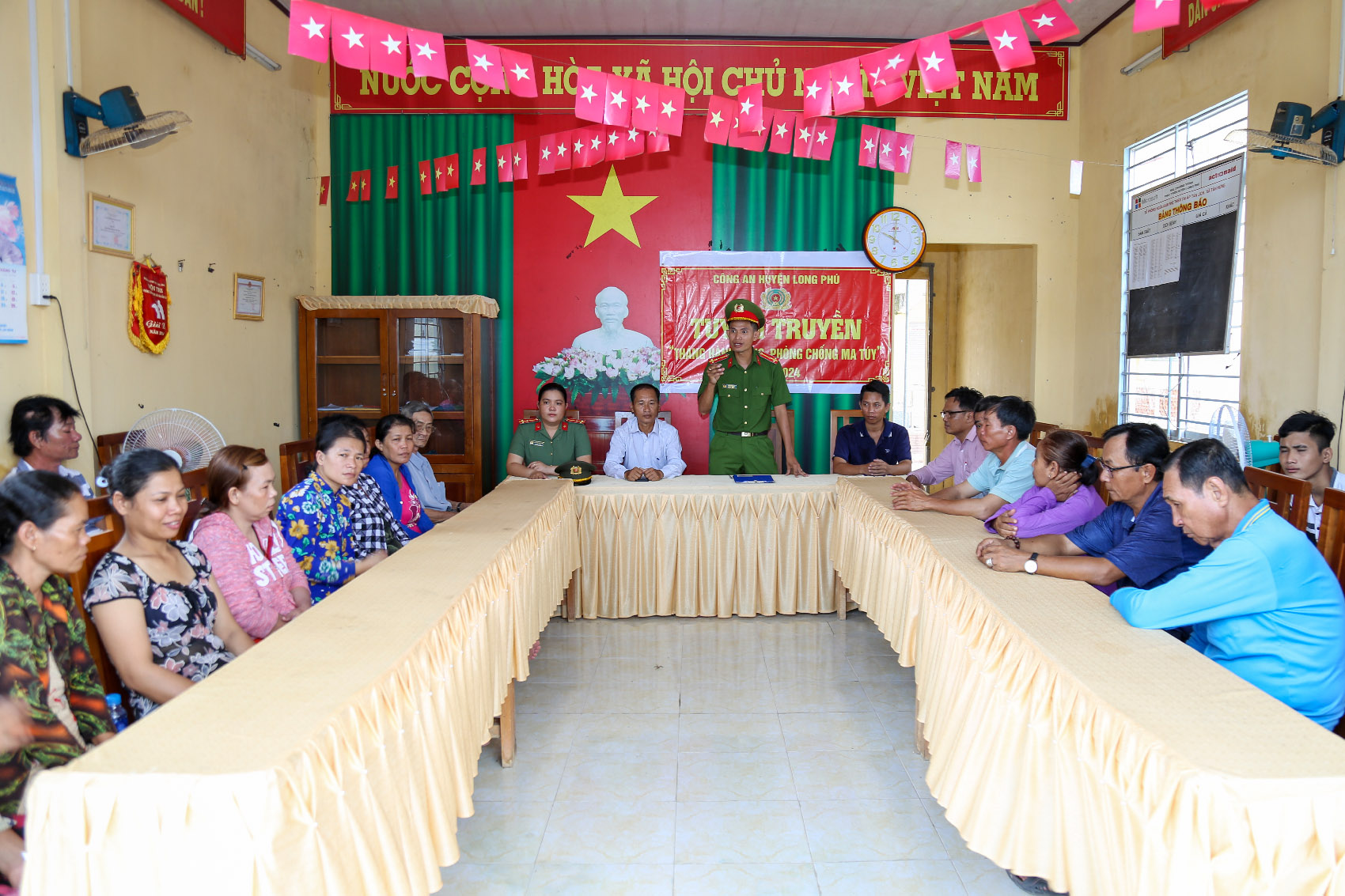 “Chung tay xây dựng xã, phường, thị trấn sạch ma túy”