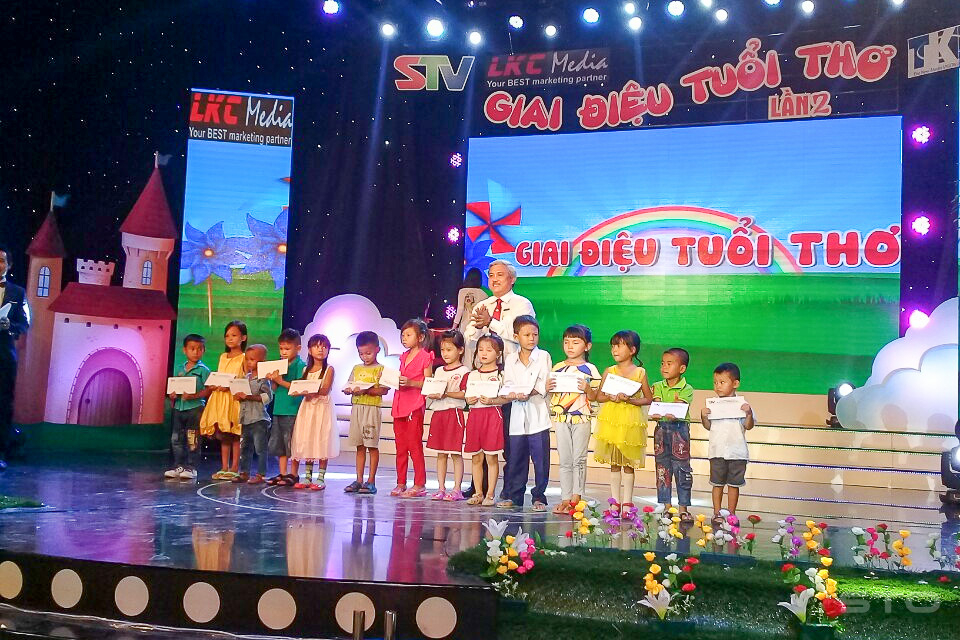 Trao 70 suất học bổng cho trẻ mầm non trên địa bàn tỉnh