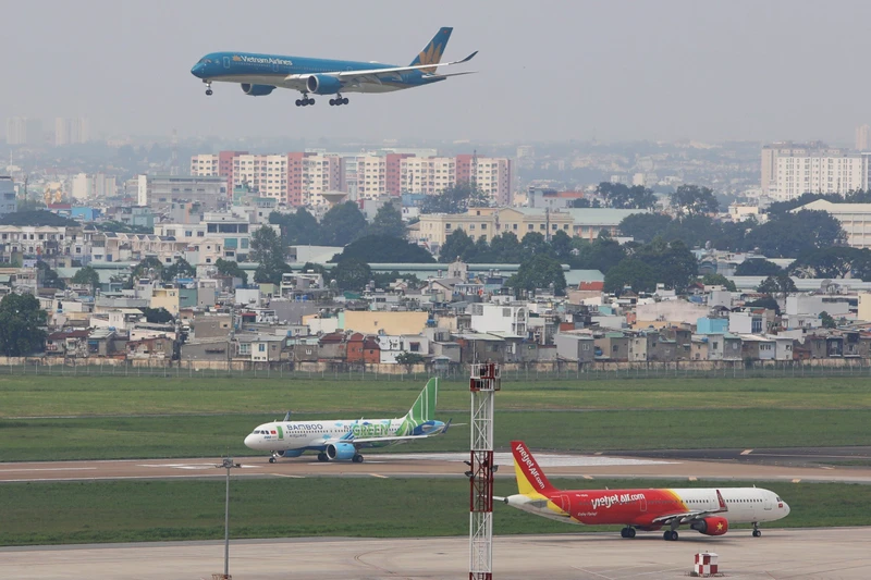 Hài hòa lợi ích ba bên trong giá vé máy bay