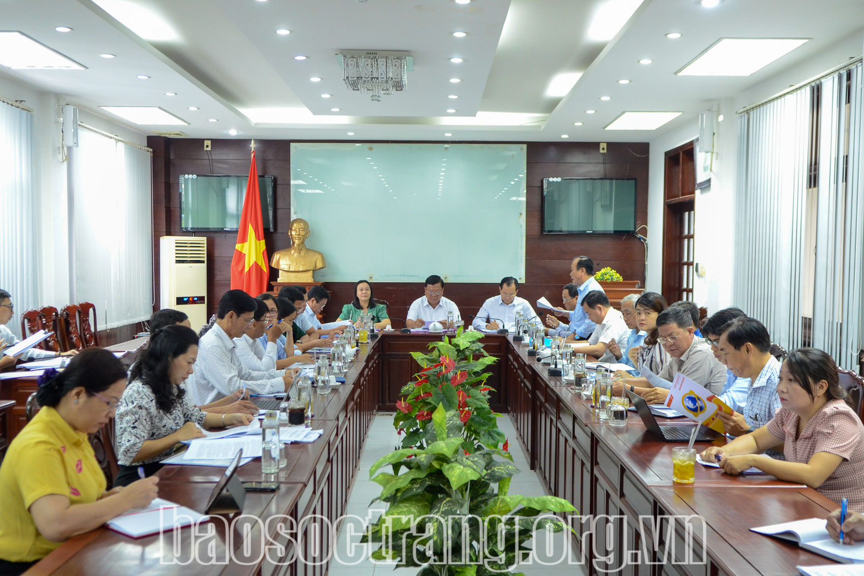 Thẩm tra văn bản trình HĐND tỉnh Sóc Trăng tại kỳ họp thứ 22