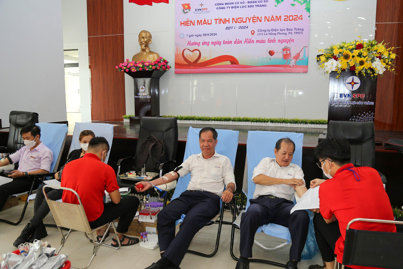 Công ty Điện lực Sóc Trăng hưởng ứng Ngày toàn dân hiến máu tình nguyện năm 2024