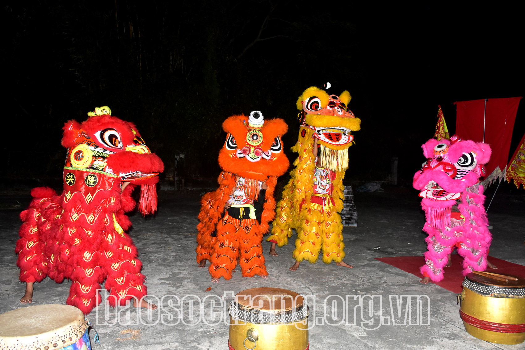 Lân - sư - rồng ráo riết tập luyện chuẩn bị Tết