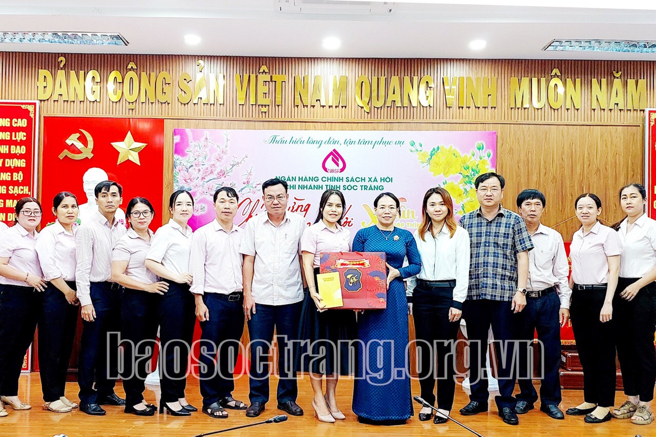 UBND tỉnh Sóc Trăng chúc Tết Ngân hàng Chính sách xã hội Chi nhánh tỉnh