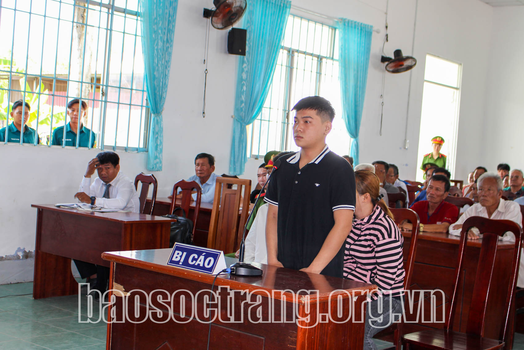 Xét xử lưu động 3 vụ án cố ý gây thương tích ở thị xã Vĩnh Châu