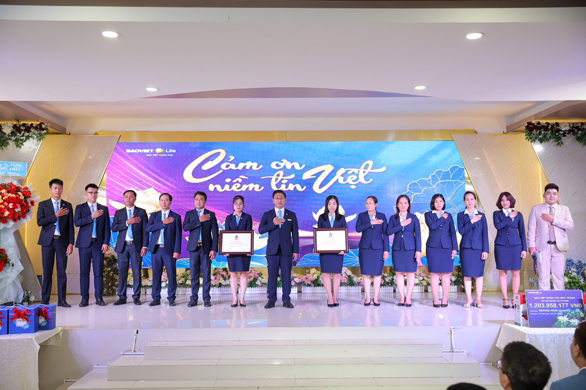 Công ty bảo hiểm nhân thọ mang tới sự hài lòng và hạnh phúc cho khách hàng