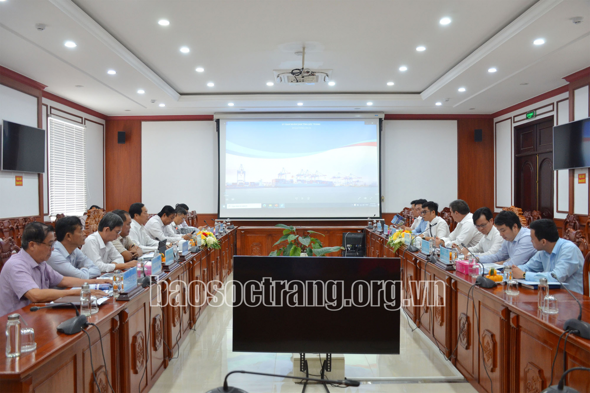 Công ty Trách nhiệm hữu hạn DP Word Việt Nam tìm hiểu các dự án đầu tư tiềm năng tại Sóc Trăng