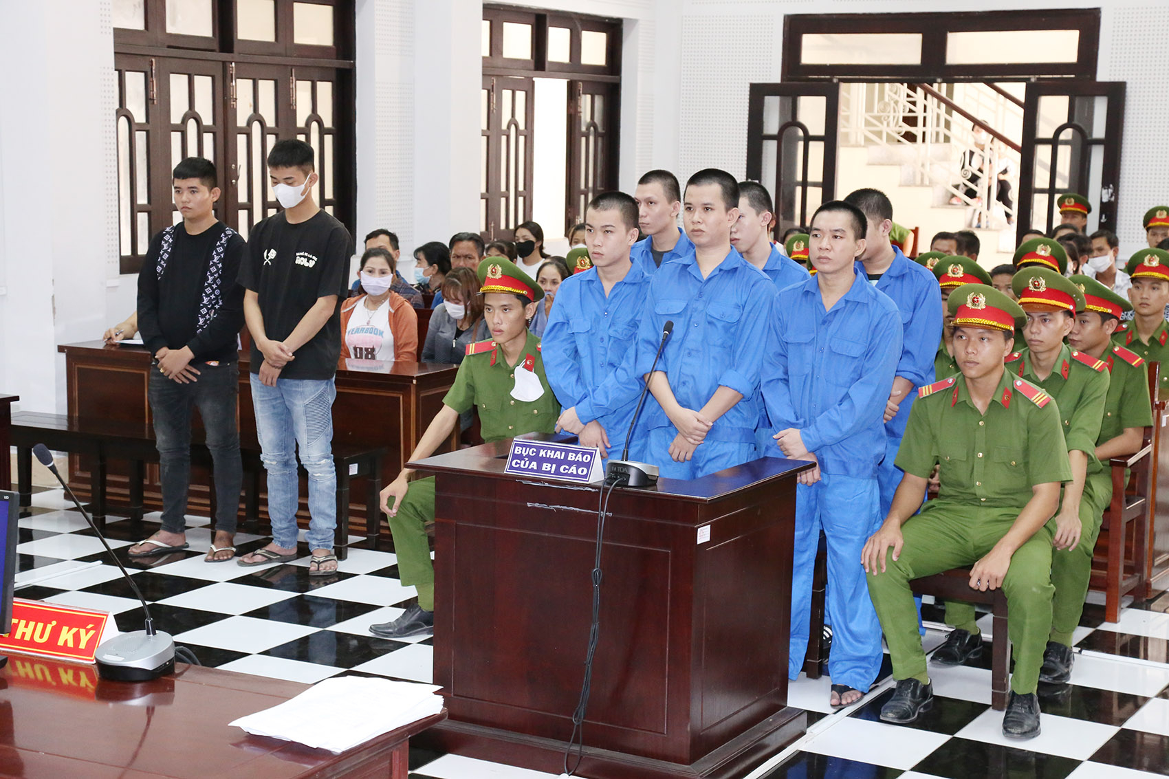 Tuyên án 8 đối tượng 95 năm tù về tội giết người