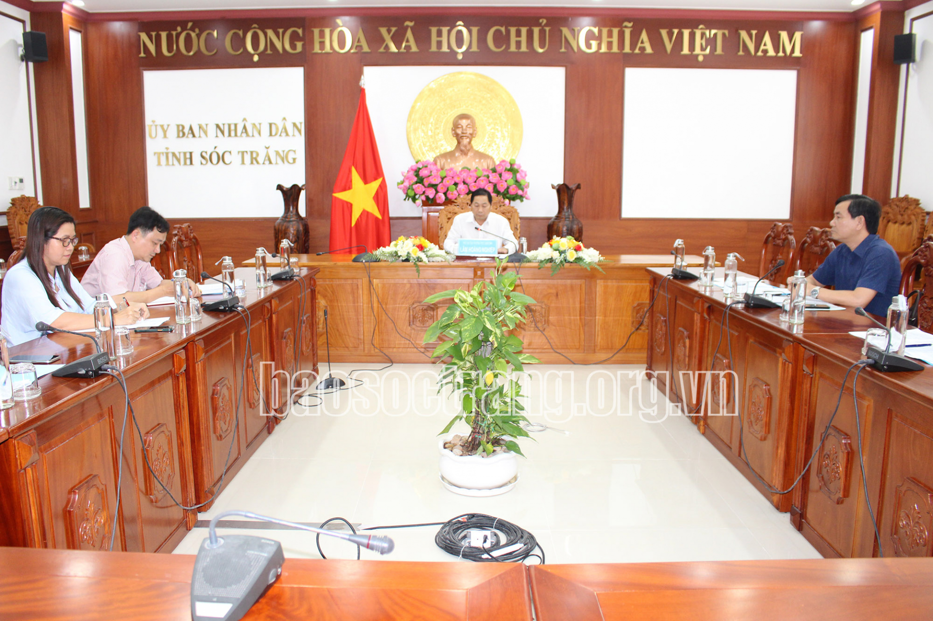 Đóng góp ý kiến cho tờ trình của UBND tỉnh và dự thảo nghị quyết của HĐND tỉnh