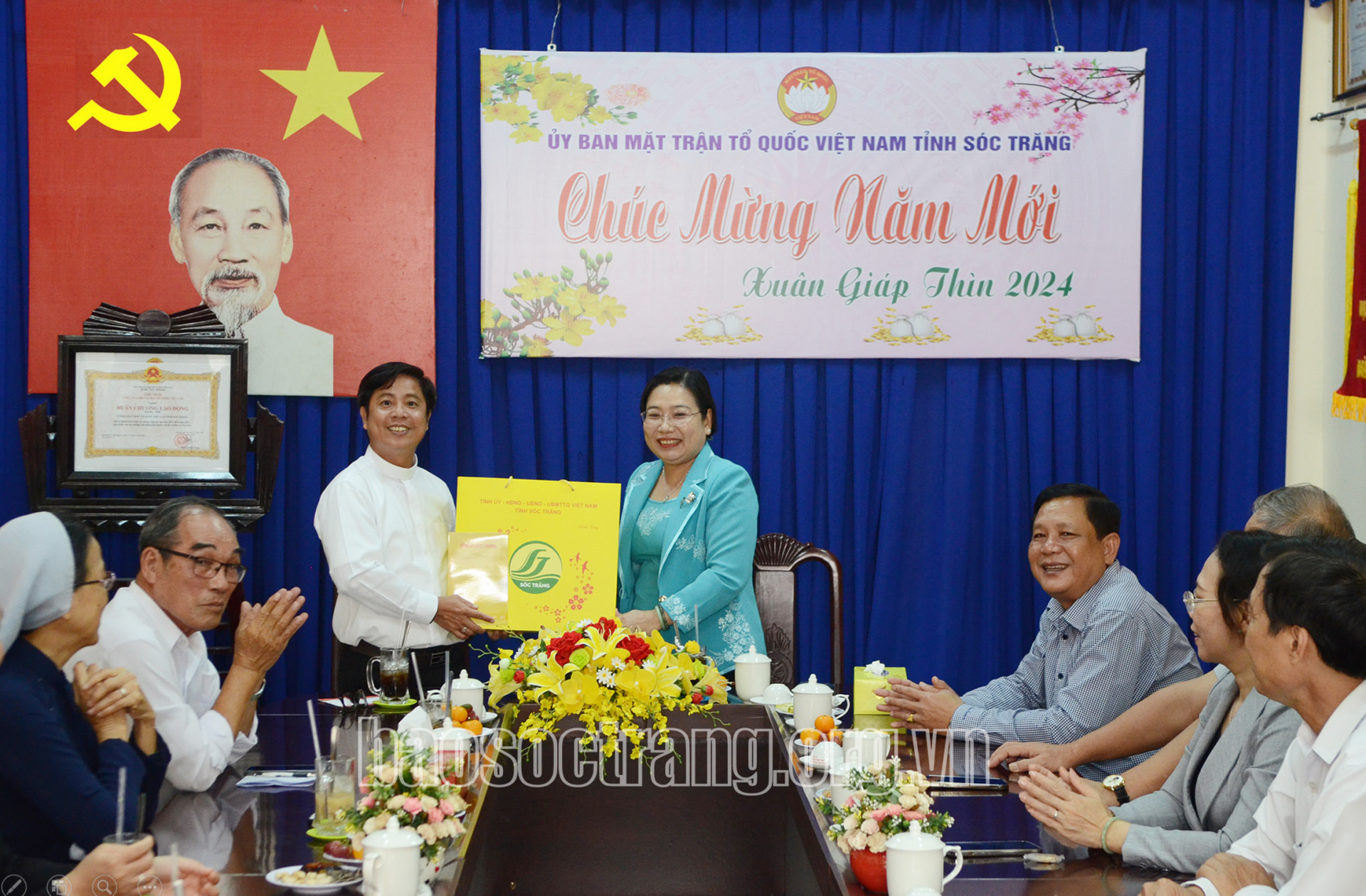 Phó Bí thư Thường trực Tỉnh ủy Hồ Thị Cẩm Đào thăm, chúc Tết các tổ chức tôn giáo trên địa bàn tỉnh