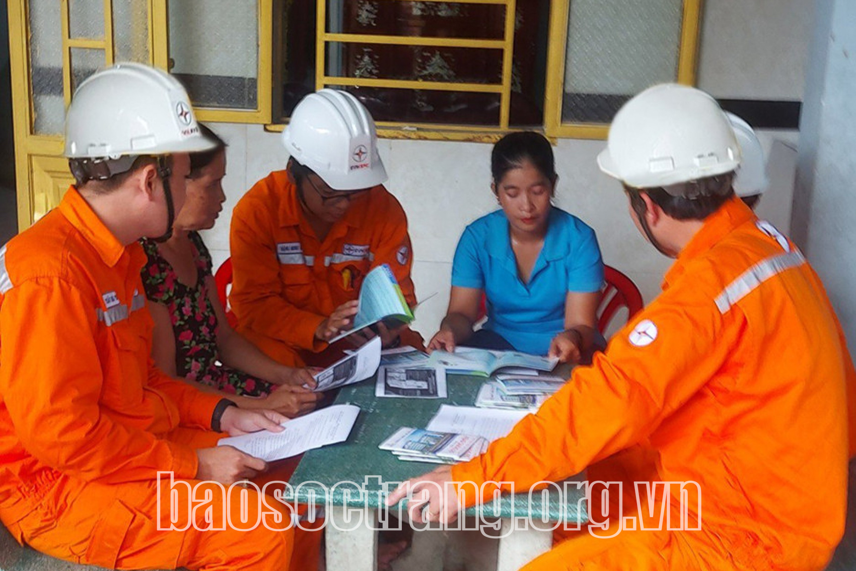 Đẩy mạnh tuyên truyền trong đồng bào dân tộc thiểu số về thay đổi ngày ghi chỉ số điện sử dụng