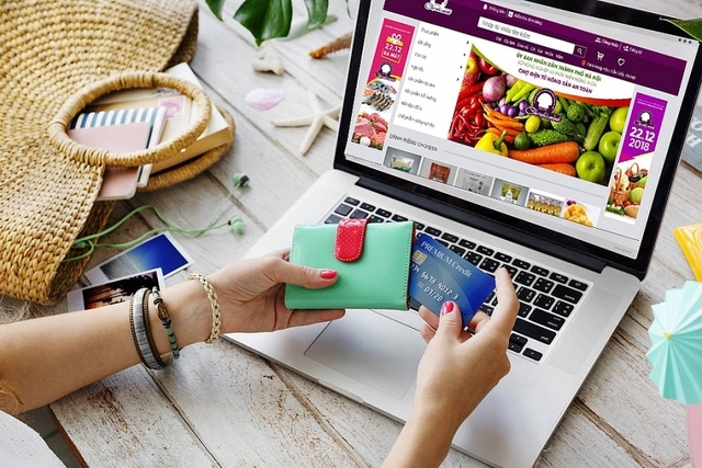 Kiểm soát chặt chẽ các trang mạng xã hội mua, bán trực tuyến dịp Tết