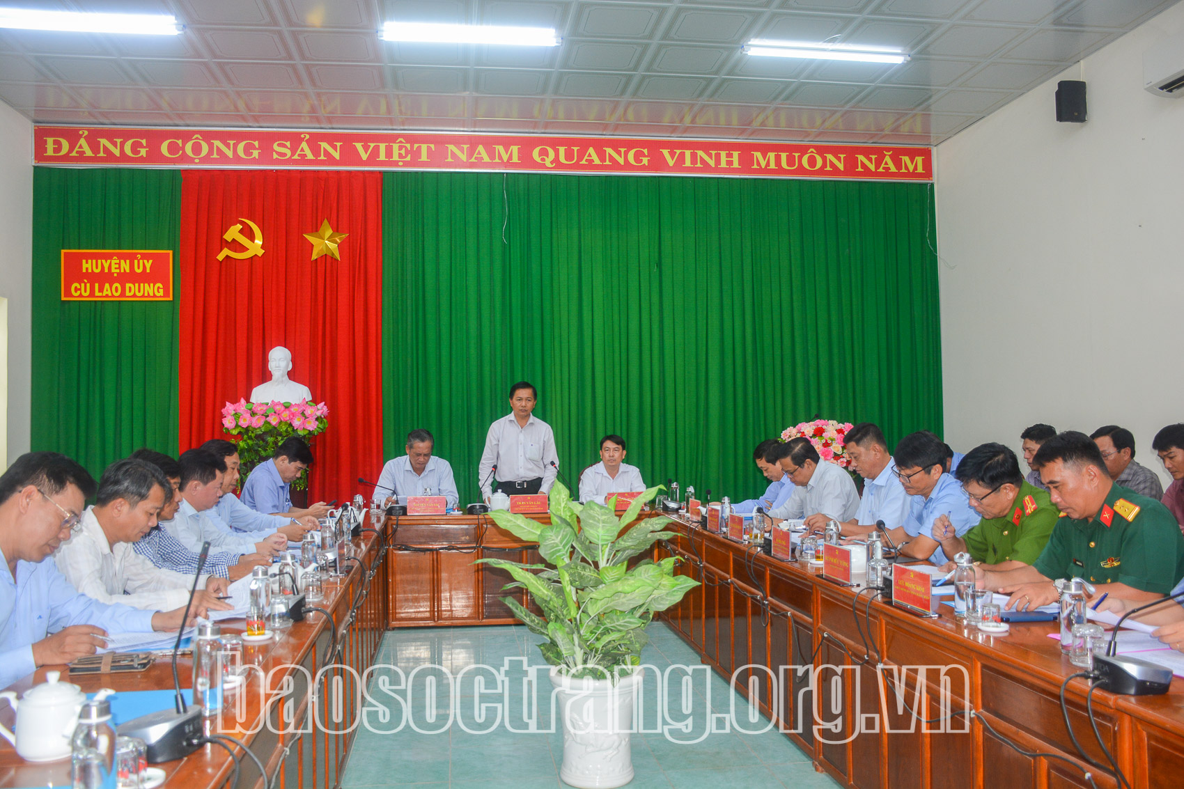 Chủ tịch UBND tỉnh kiểm tra tiến độ các công trình xây dựng cơ bản tại huyện Cù Lao Dung