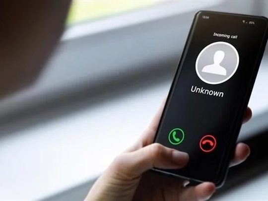 Sập bẫy cuộc gọi giả mạo công an, cụ bà ở Hà Nội bị mất 5 tỷ đồng