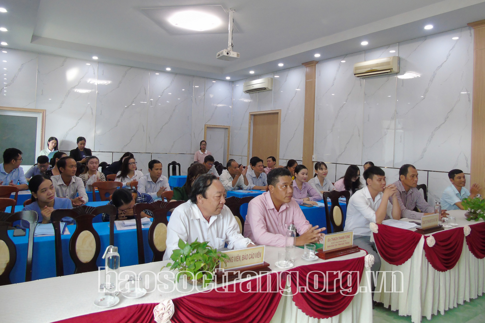 Tăng cường ứng dụng công nghệ thông tin - truyền thông trong vùng đồng bào dân tộc thiểu số