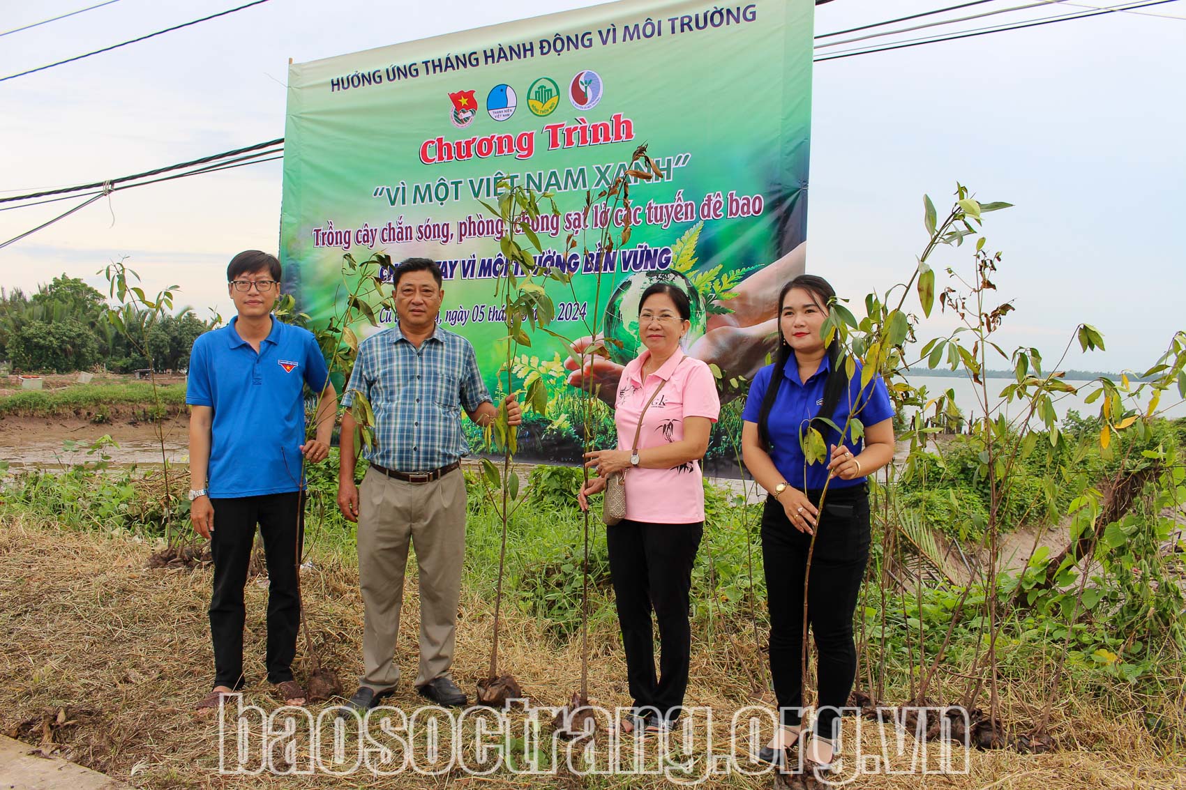 Tuổi trẻ huyện Cù Lao Dung phát huy vai trò xung kích, tình nguyện vì cộng đồng