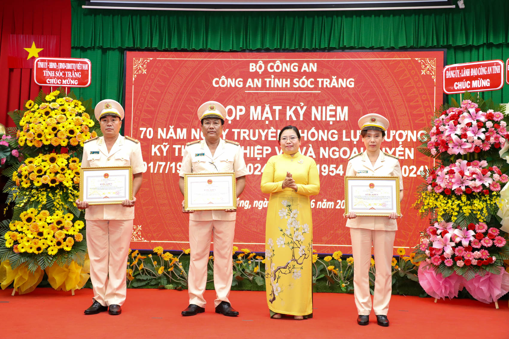 Những chiến công thầm lặng của lực lượng Kỹ thuật nghiệp vụ và Ngoại tuyến