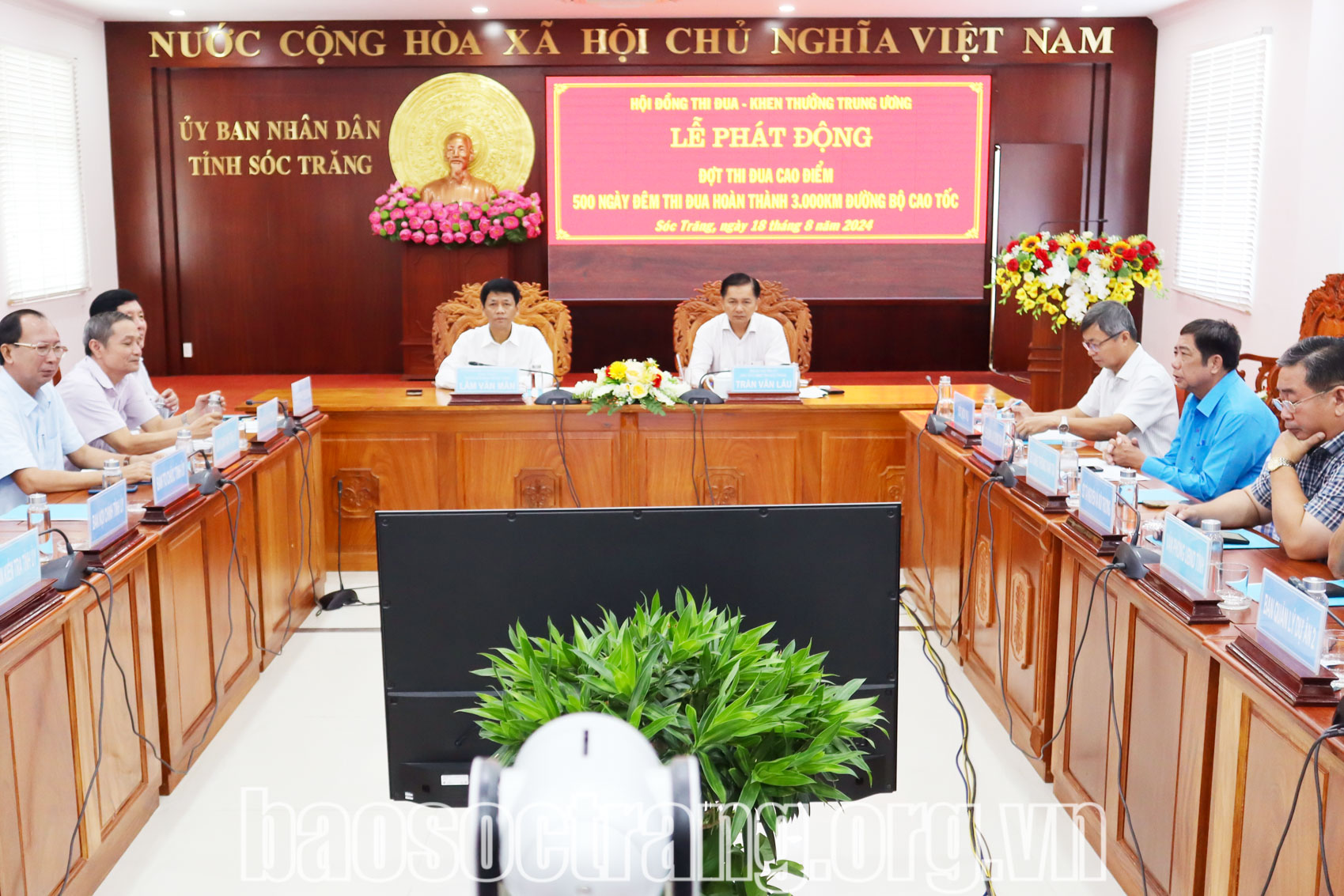 Thủ tướng Chính phủ phát động Đợt thi đua cao điểm “500 ngày đêm hoàn thành 3.000km đường bộ cao tốc”