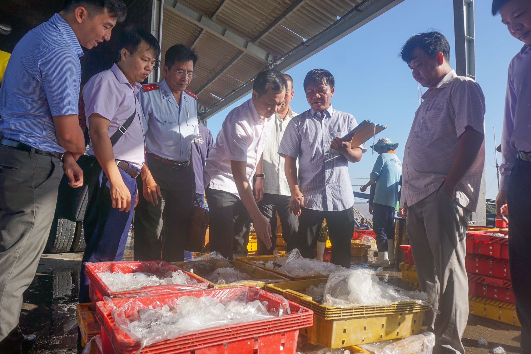 Để thoát thẻ vàng IUU