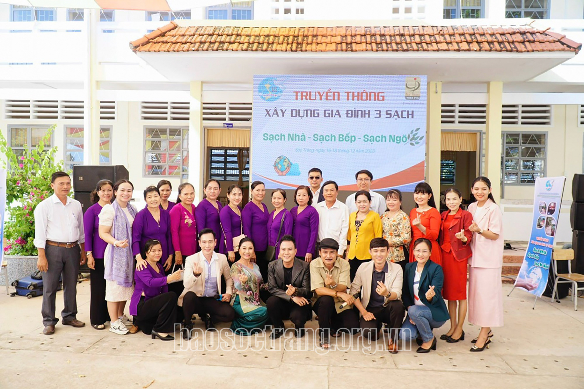 Tổ chức 5 cuộc truyền thông xây dựng gia đình 5 không, 3 sạch