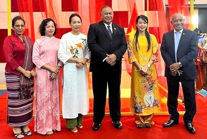 Áo dài truyền thống Việt Nam gây ấn tượng tại Brunei