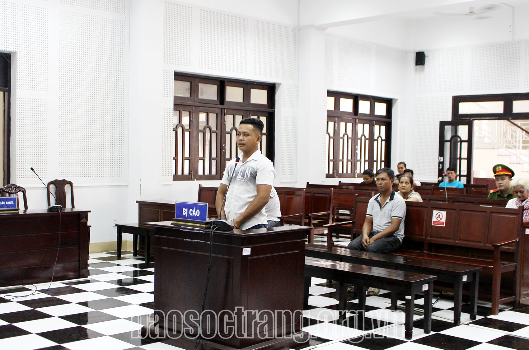 Lãnh án 4 năm tù về tội giết người