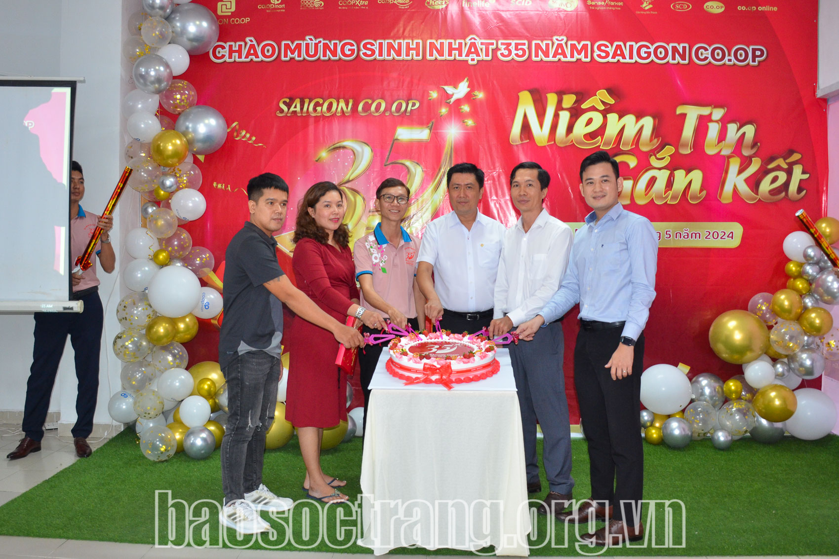 Chào mừng sinh nhật 35 năm Sài Gòn Co.op