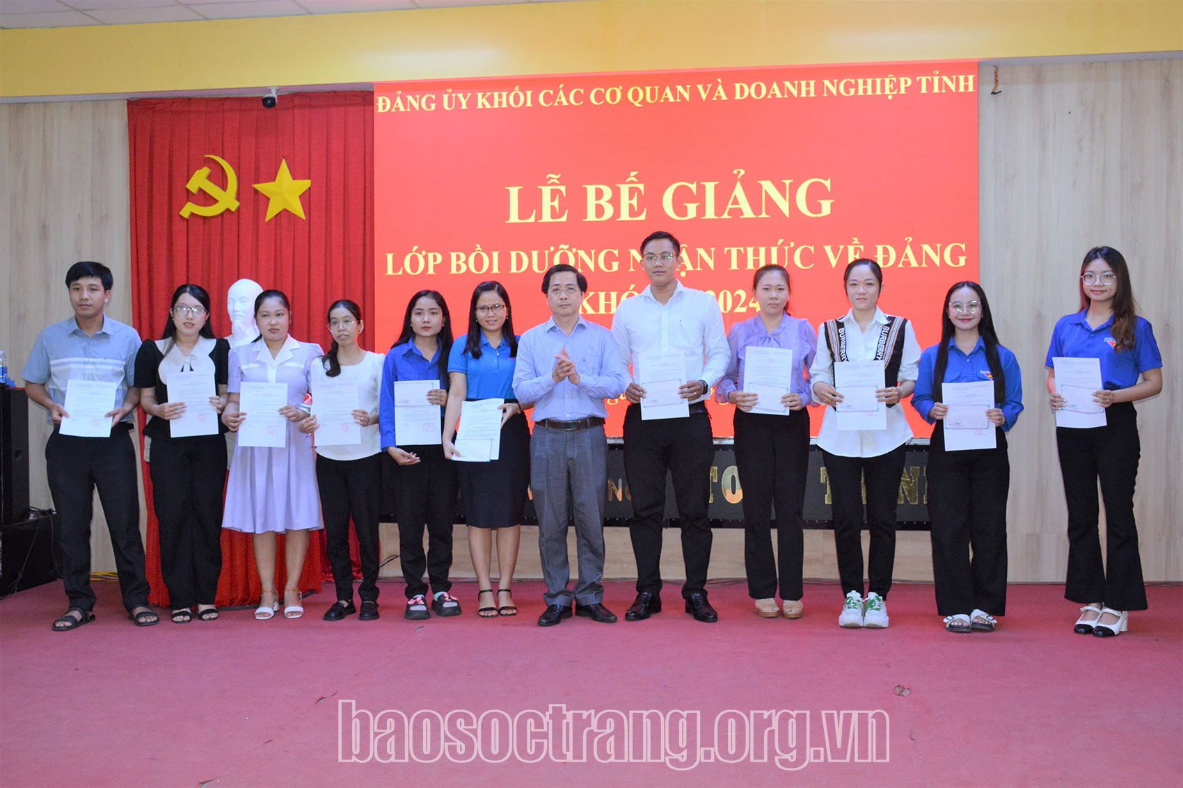 Bồi dưỡng nhận thức về Đảng cho 147 học viên