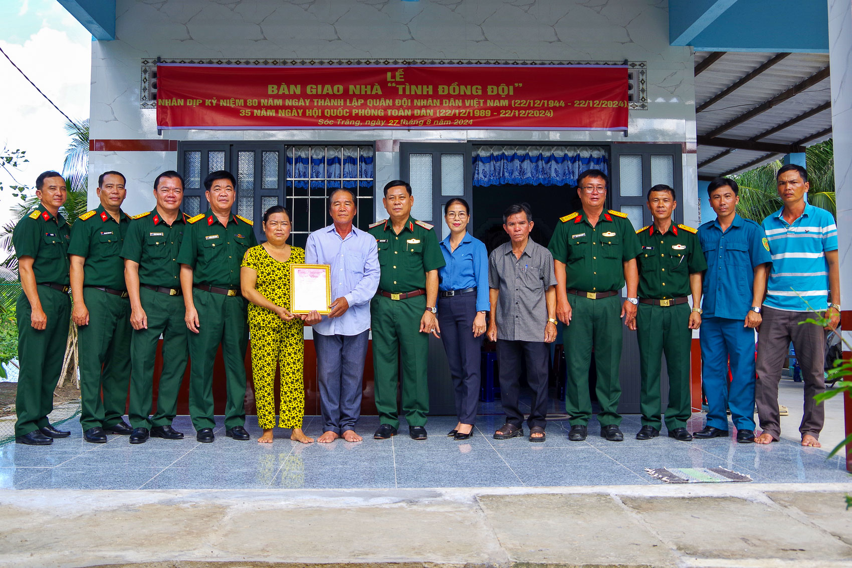 Bộ Tư lệnh Quân khu 9 bàn giao nhà tình đồng đội