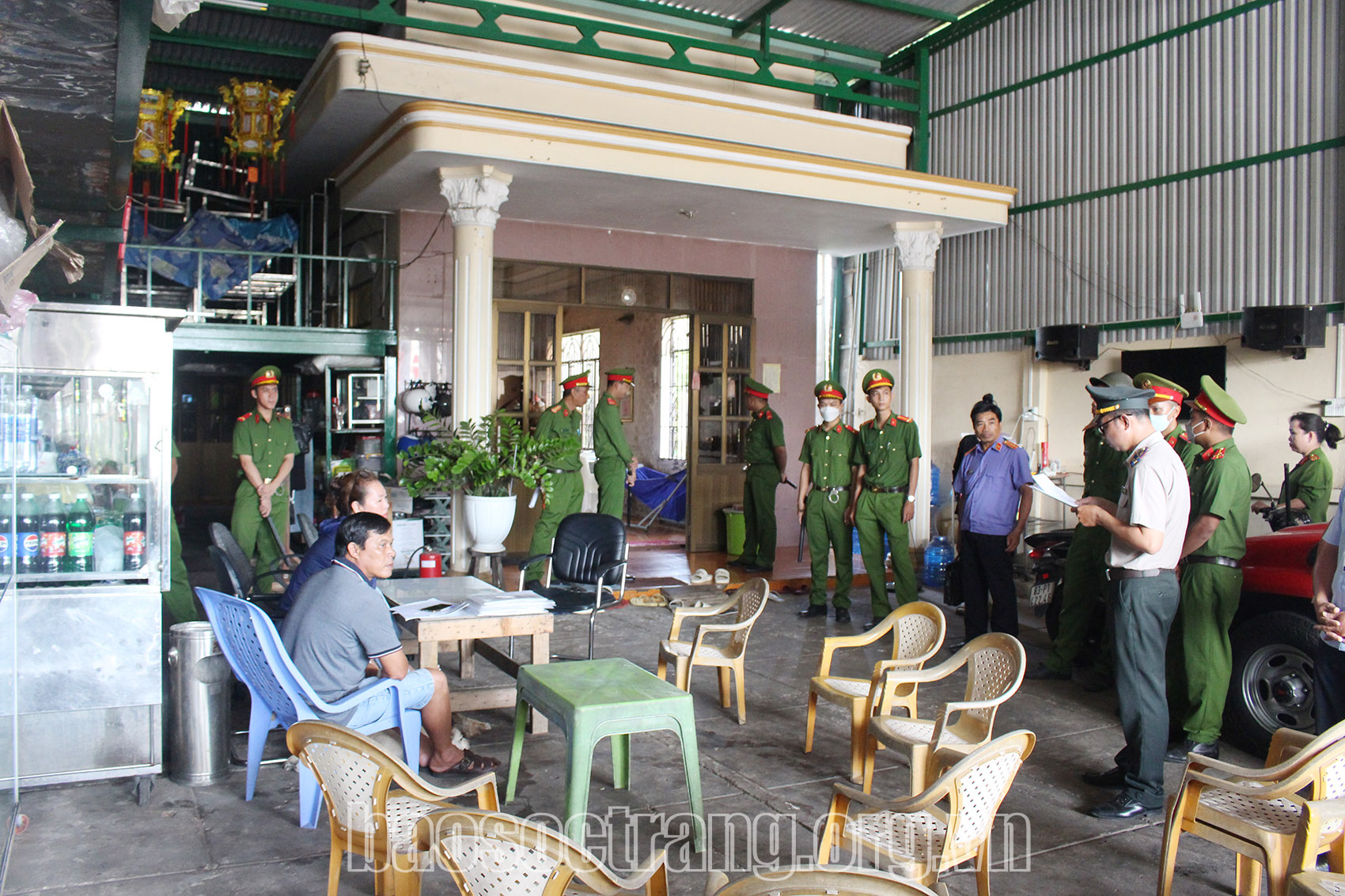 Tổ chức cưỡng chế thi hành án dân sự đối với trường hợp ông Nguyễn Hoàng Anh