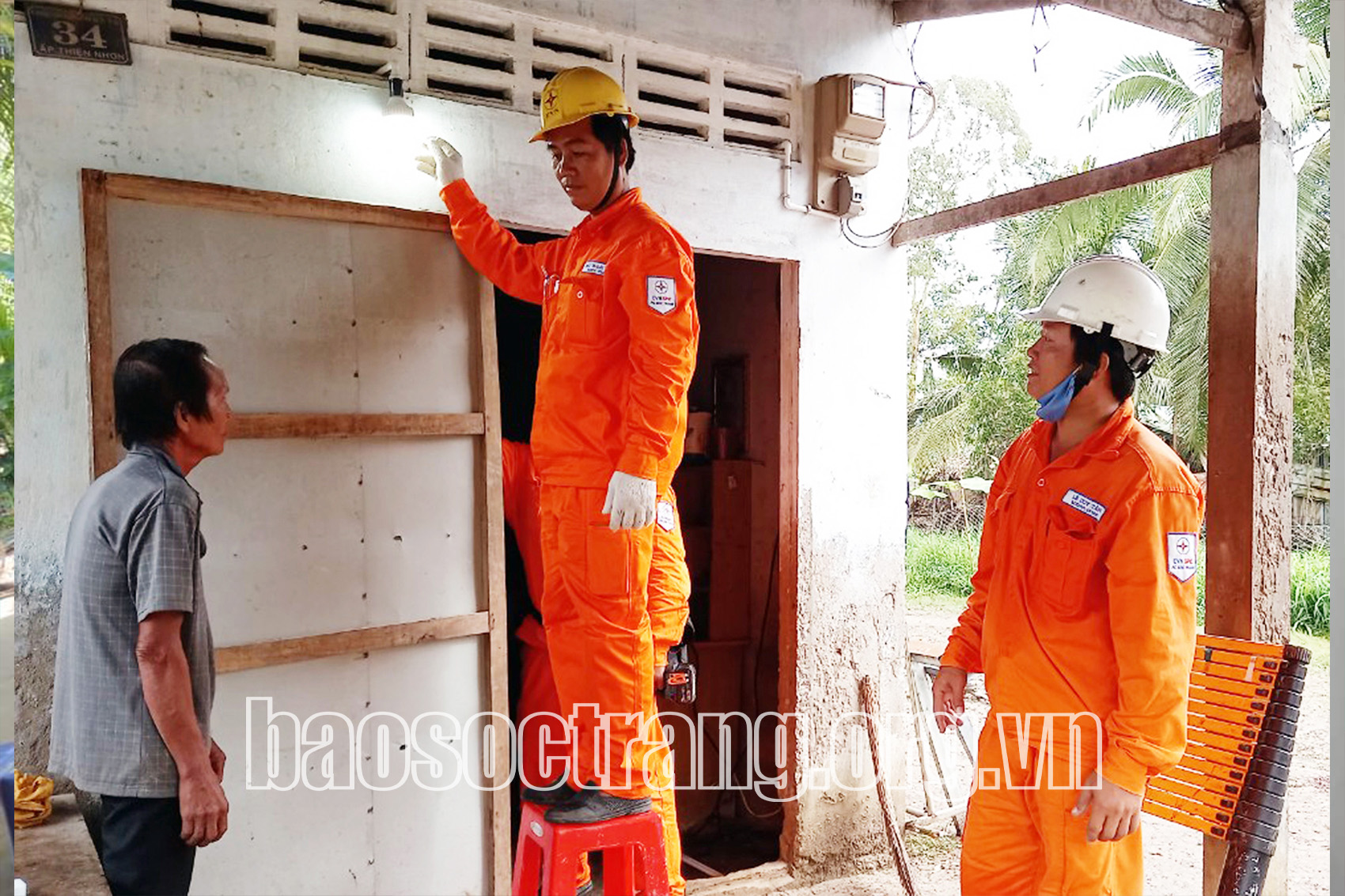 Tiết kiệm điện và điều chỉnh phụ tải điện - giảm áp lực cho hệ thống điện trong giờ cao điểm