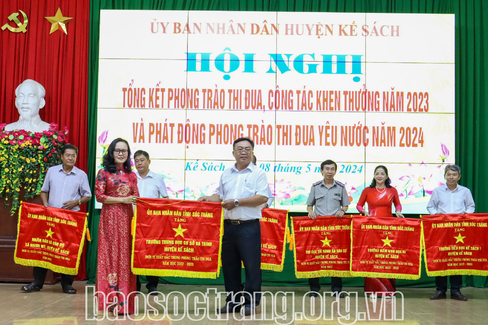 Dẫn đầu phong trào thi đua khối Trung học cơ sở huyện Kế Sách